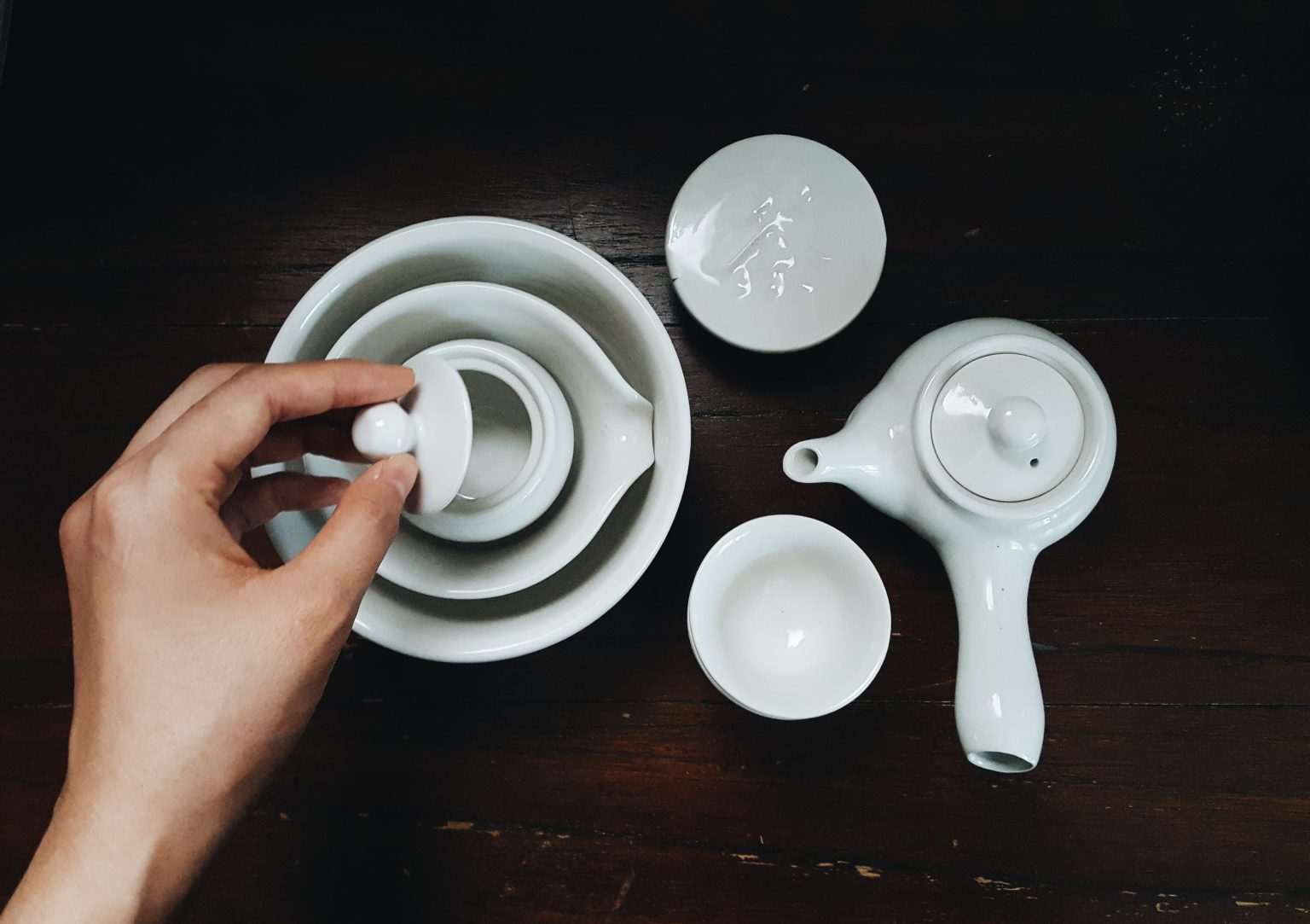 Methods to Remove Tea Stains from Teacups and Teapots Teplo